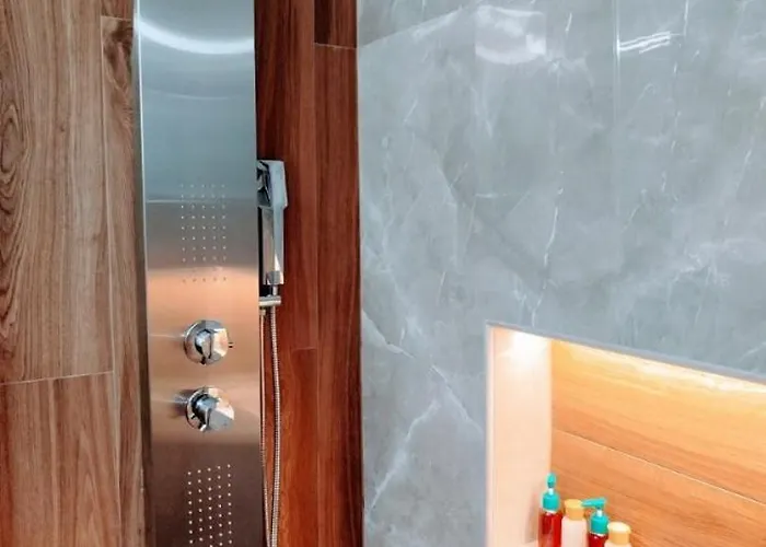 Elegant 2 Free Wifi And Netflix *