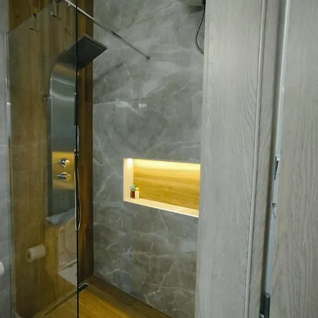 아파트 Elegant 2 Free Wifi And Netflix 볼로스